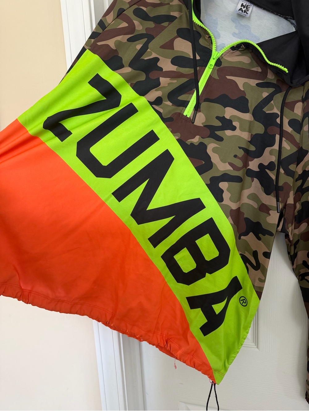Zumba-Hoodie– Camo-Glow-XXL-Work Out Jacket-Instructor
